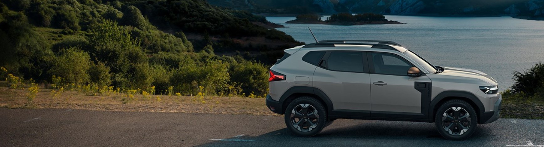 renault-duster-side-design